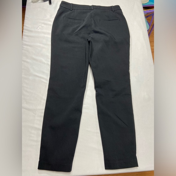 Limitless Slim Ankle Curvy Pant - Picture 9 of 9